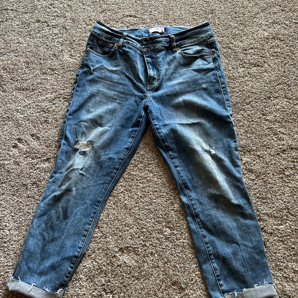 Cabi size 14 distressed capri